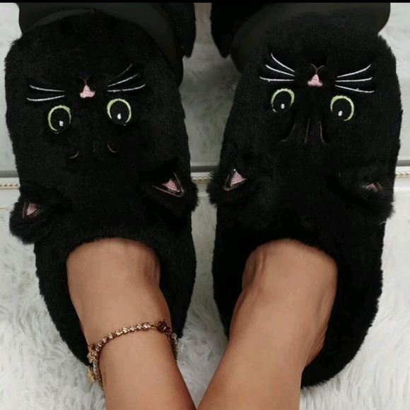 Black Kitty Cat Slippers (8) - Picture 2 of 3